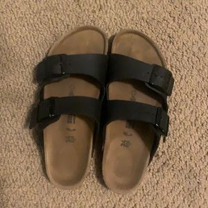 Kids Black Birkenstock’s (Style: Arizona)